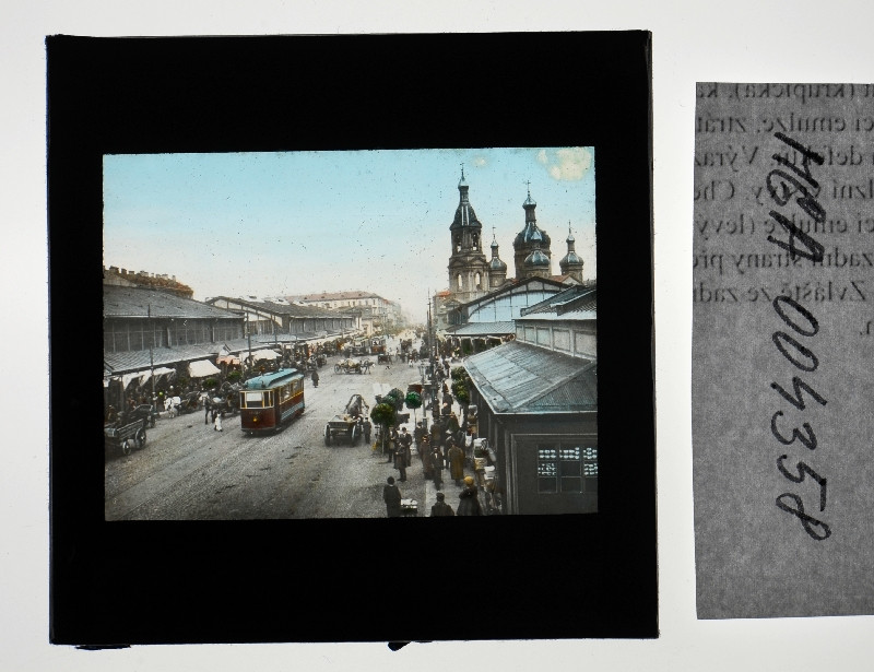 neurčený autor - Petrohrad: Sadová ulice a náměstí
