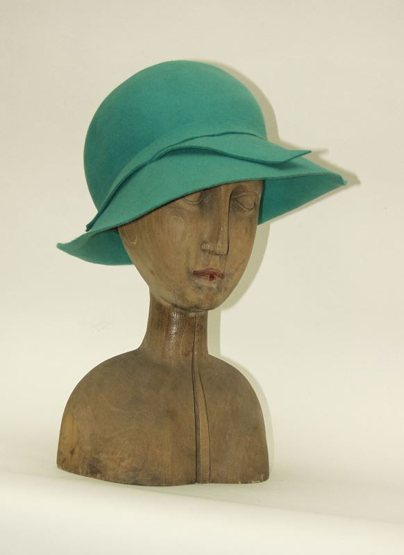 ÚBOK (Ústav bytové a oděvní kultury) - klobouk dámský