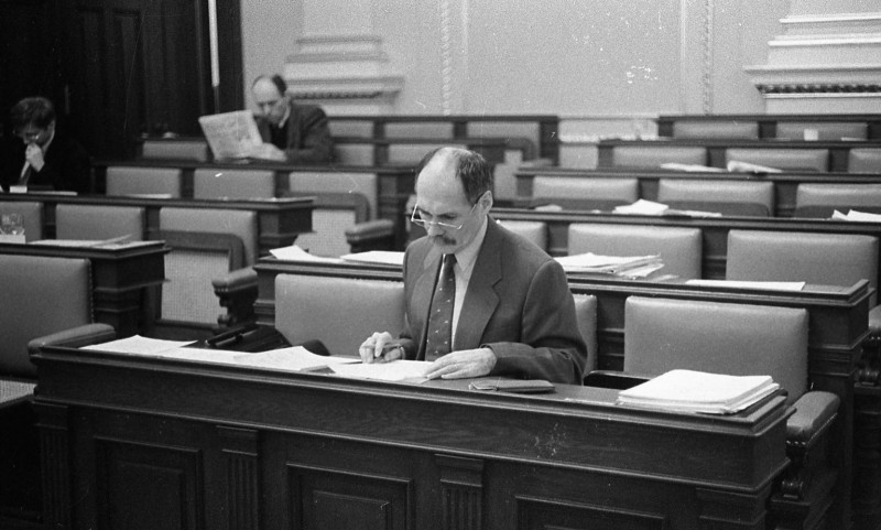 Dagmar Hochová - Bedřich Moldan v jednacím sále České národní rady, jaro 1991