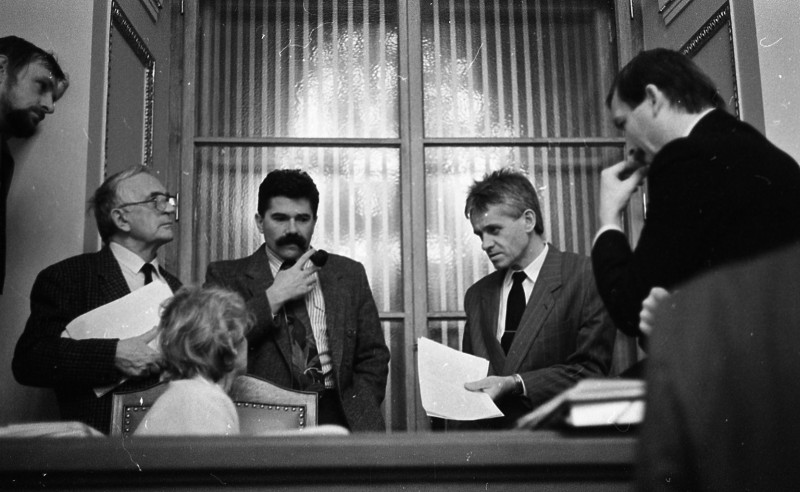 Dagmar Hochová - V jednacím sále České národní rady, podzim 1991