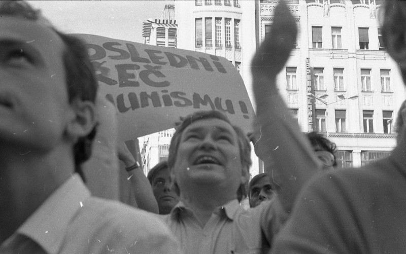 Dagmar Hochová - Manifestace na podporu svobody v Sovětském svazu 21. srpna 1991 na Václavském náměstí