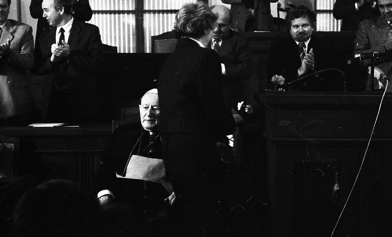 Dagmar Hochová - Kardinál František Tomášek v České národní radě, 22. 11. 1990