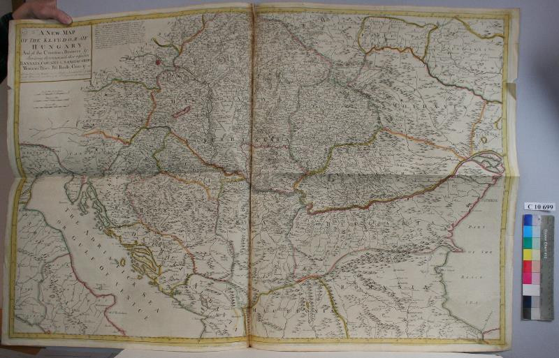 John Senex - A  new  Map  of  the  Kingdom  of  Hungary