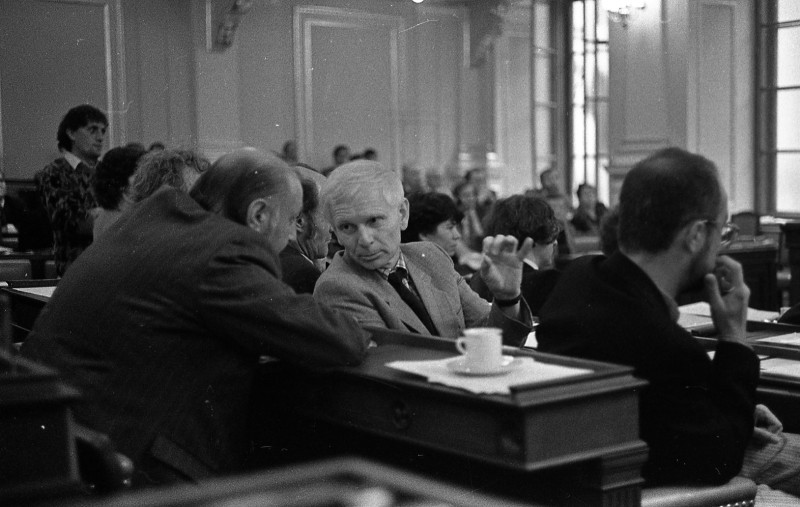 Dagmar Hochová - Poslanci Josef Hejsek a Josef Effenberger na plenárním zasedání České národní rady, léto 1991