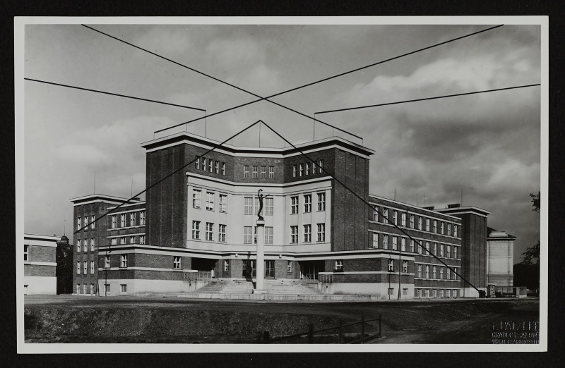 Pavel Rudolf - Hradec Králové, Rašínovo gymnasium