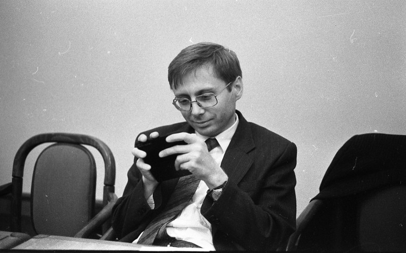 Dagmar Hochová - Poslanec Petr Pospíšil na jednání církevního a humanitárního výboru České národní rady, podzim 1991