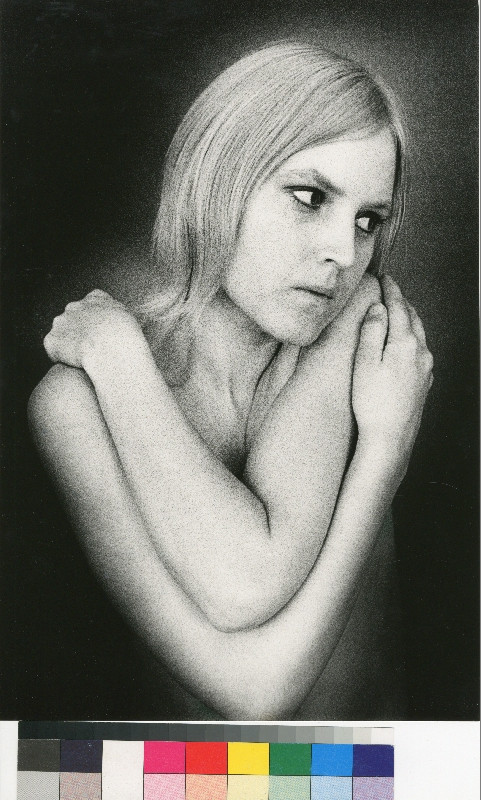 Michal Tůma - Bez názvu (z cyklu Dívčí portrét, část Madony, Ofélie)