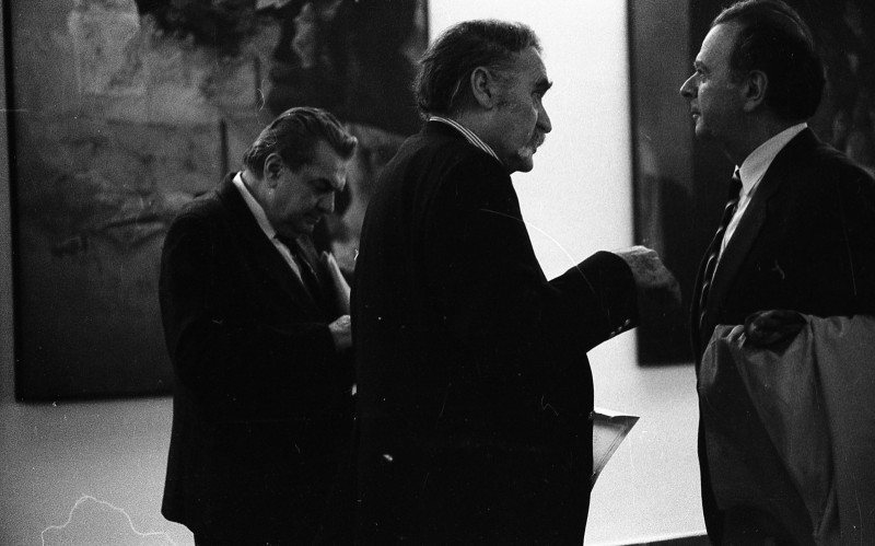 Dagmar Hochová - Ministr kultury Milan Uhde s poslancem Vladimírem Preclíkem v České národní radě, podzim 1990