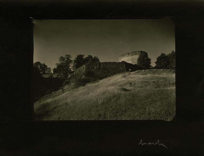 Josef Sudek - Hukvaldský hrad