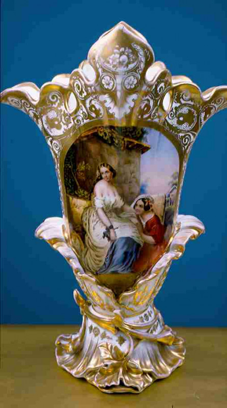 neurčený autor - váza s malbou dvou dívek