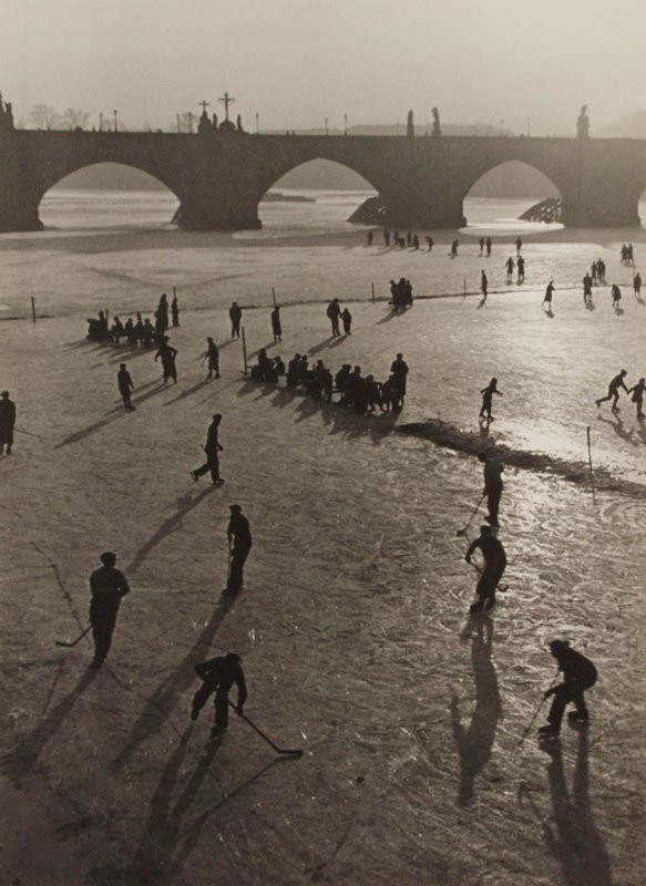 Grete Popper - On patiner sur la Vltava / On The River / Zima