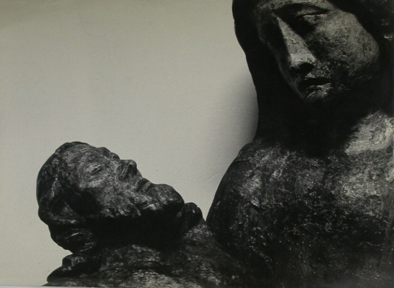 Jan Svoboda - Bez názvu (Pieta, detail), z cyklu Pojednání o plastice / Untitled, from the Essays on Sculpture cycle