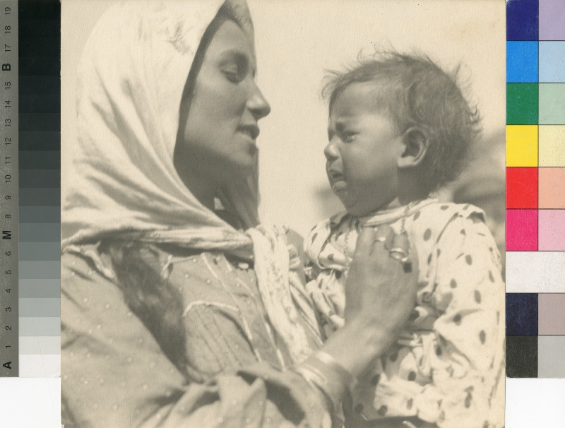 Franz Fiedler - Bez názvu (Matka s dítětem)