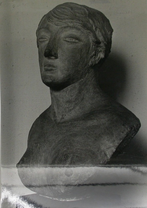 Jan Svoboda - Bez názvu (Ženské poprsí, Otakar Kubín), z cyklu Pojednání o plastice / Untitled, from the Essays on Sculpture cycle