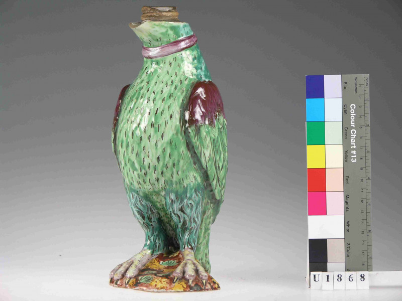 Holitscher Fayencemanufaktur - džbán ve tvaru papouška