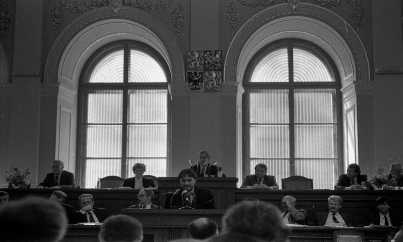 Dagmar Hochová - Prezident Václav Havel diskutuje na plénu České národní rady, 18. 6. 1991
