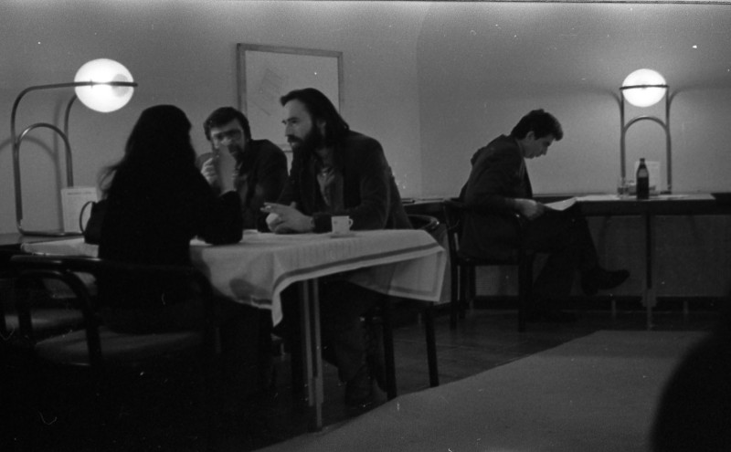 Dagmar Hochová - V parlamentní restauraci zvané „Dolní sněmovna“, únor 1991