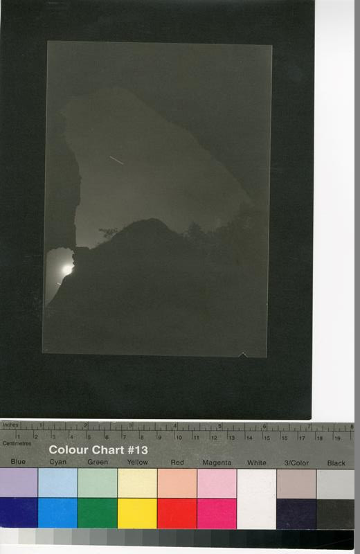 Miloš Šejn - Průhled na noční oblohu s drahami Měsíce, Jupitera a alfy Pastýře z lomu na Zebíně 4.6.1982 / 5.