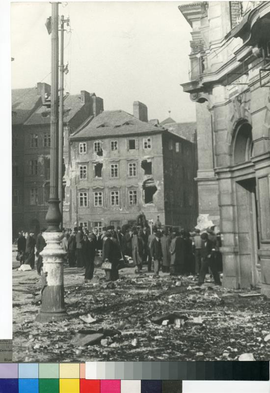 Karel Poličanský - Staroměstské náměstí v Praze (10.května 1945)