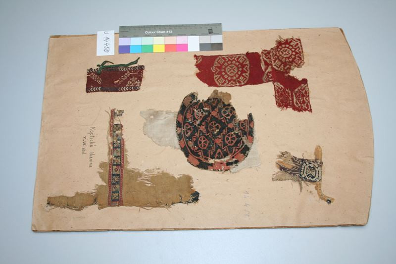 neurčený autor - soubor fragmentů koptických tkanin