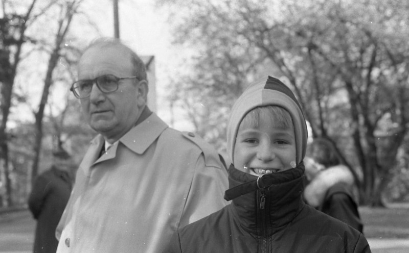 Dagmar Hochová - Poslanec České národní rady Jan Květ o státním svátku doma v Třeboni, 28. 10. 1991