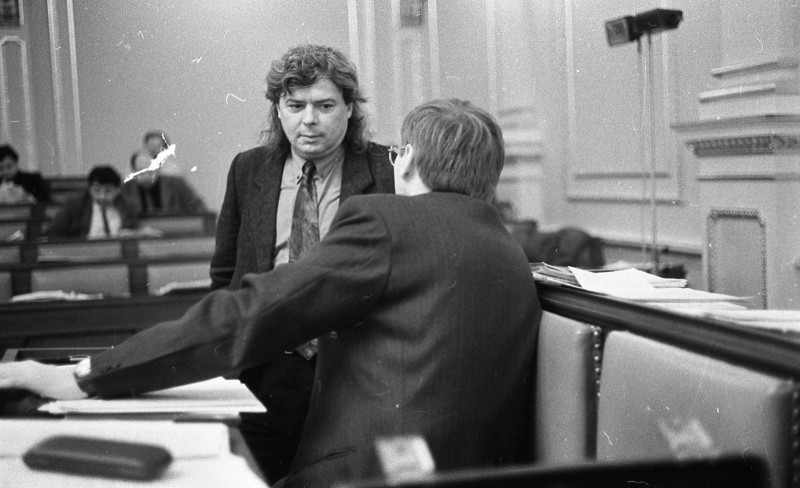 Dagmar Hochová - Poslanec Vladimír Mišík v České národní radě, únor 1991