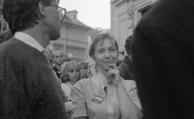 Dagmar Hochová - Manifestace na podporu svobody v Sovětském svazu 21. srpna 1991 na Václavském náměstí