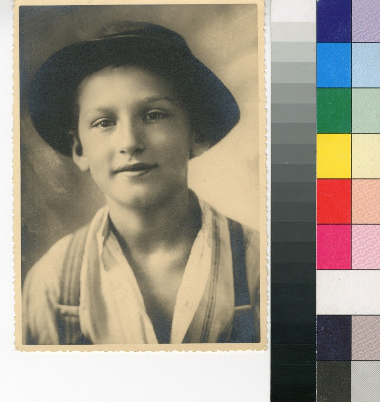 Rudolf Veverka - Portrét ženy v klobouku