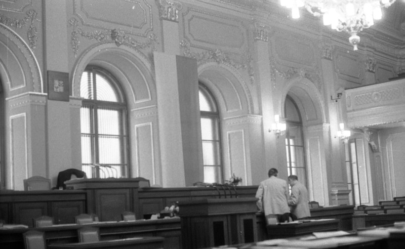 Dagmar Hochová - V jednacím sále České národní rady, červen 1990