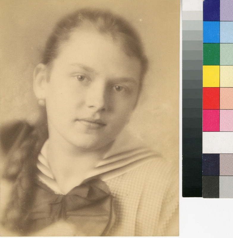 Rudolf Veverka - Portrét dívky s copem